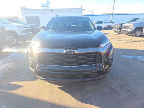 New 2026 Chevrolet Equinox ACTIV w/ LPO, Floor Liner Package image 2