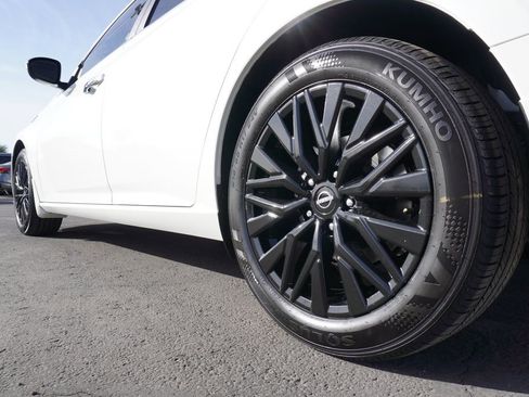 Certified 2025 Nissan Altima 2.5 SV w/ SV Special Edition Package image 6