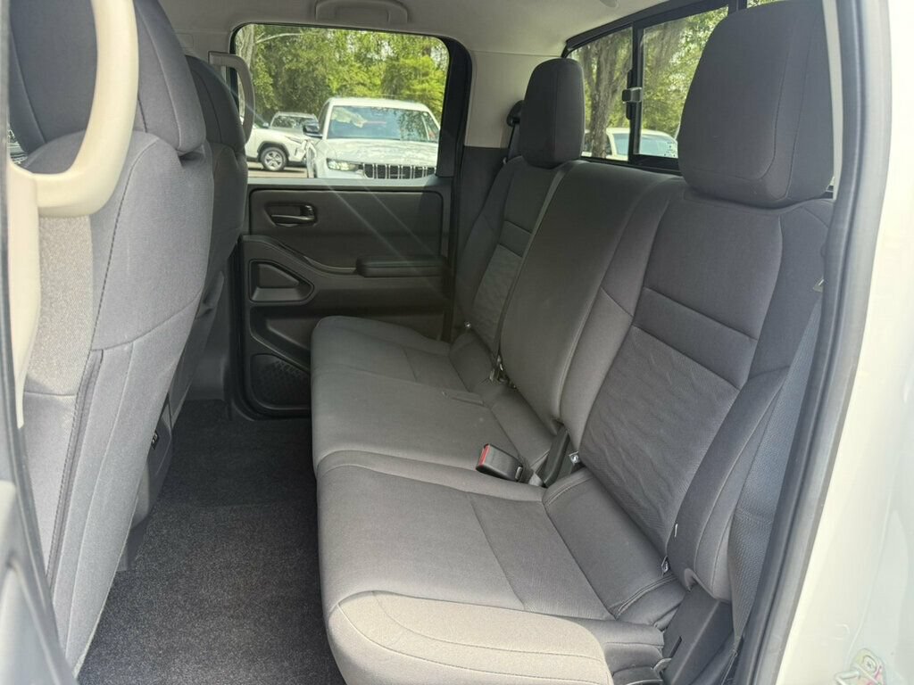 Used 2025 Nissan Frontier S RWD image 7
