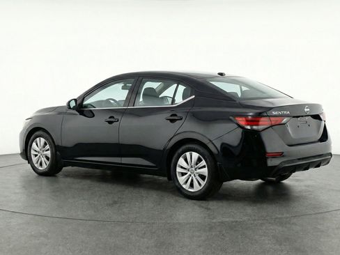 Used 2025 Nissan Sentra S FWD image 6