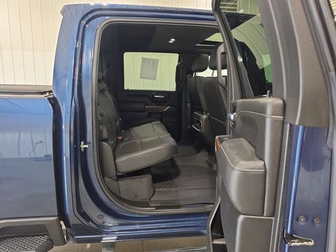 Used 2022 Chevrolet Silverado 3500 High Country w/ Safety Package II AWD/4WD image 37