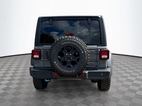 Used 2023 Jeep Wrangler Unlimited w/ Cold Weather Group AWD/4WD image 7