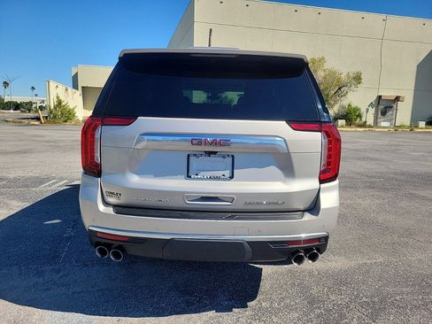 Used 2021 GMC Yukon Denali w/ Denali Premium Package image 6