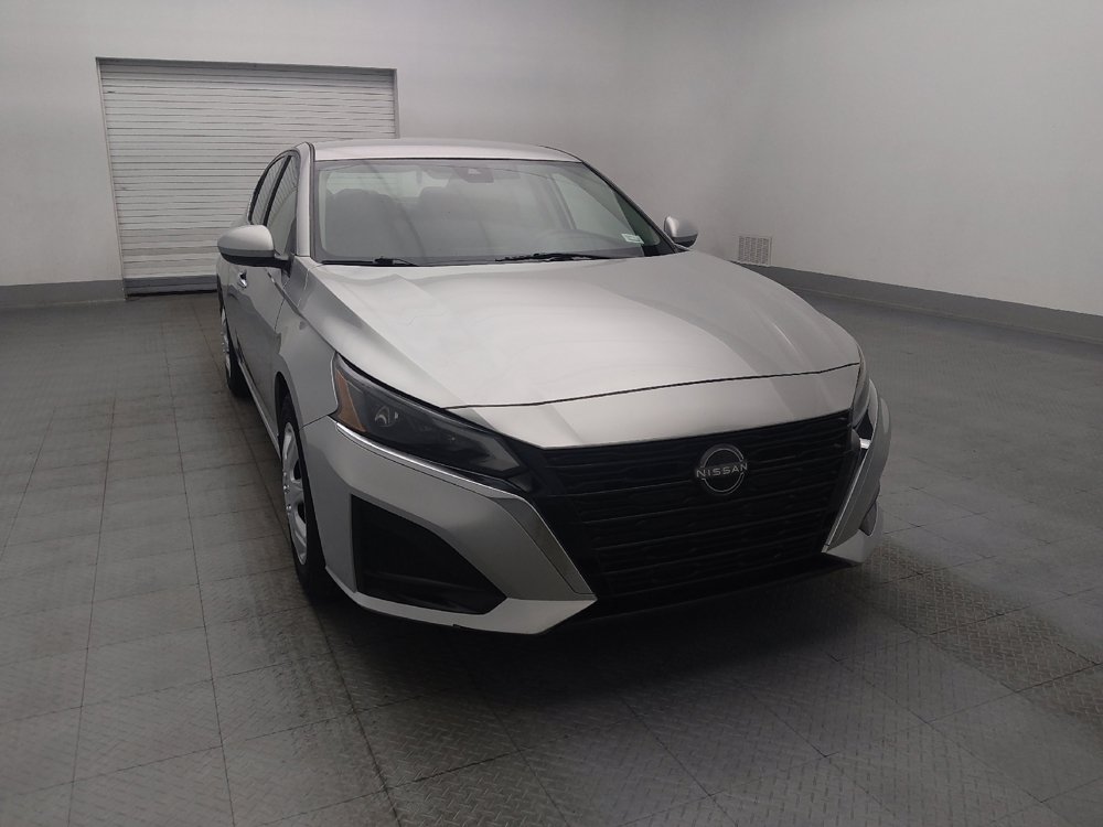 Used 2023 Nissan Altima 2.5 S FWD image 14