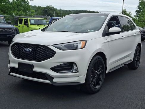 Certified 2022 Ford Edge ST-Line AWD/4WD image 5