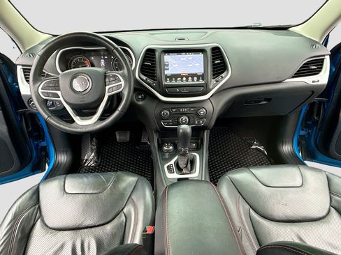 Used 2018 Jeep Cherokee Trailhawk w/ Quick Order Package 27L image 3