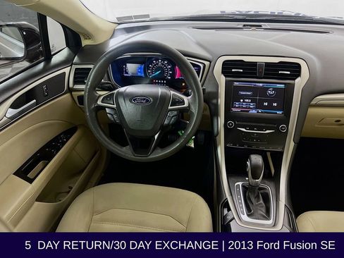 Used 2013 Ford Fusion SE FWD image 26