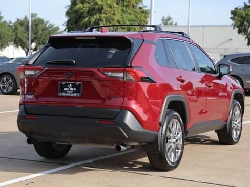 Used 2024 Toyota RAV4 XLE Premium FWD image 4