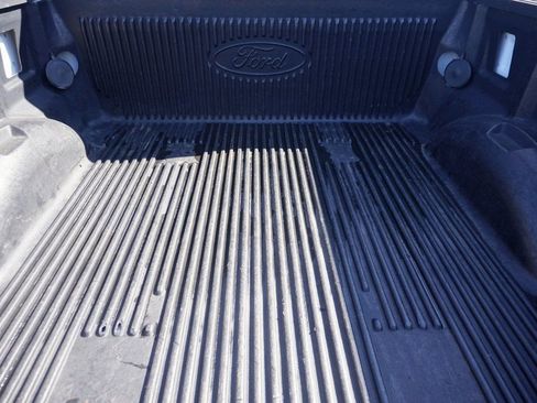 Used 2015 Ford F150 XLT image 8