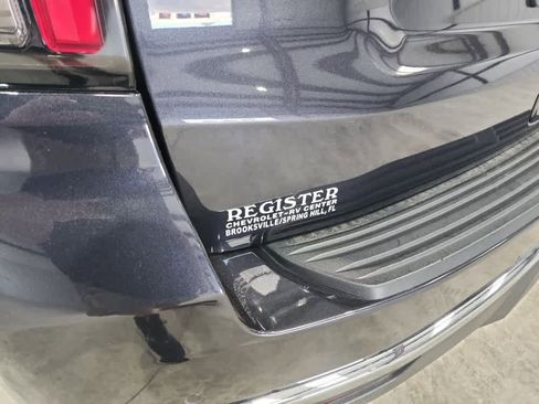 Used 2023 Chevrolet Tahoe LT w/ Luxury Package image 16