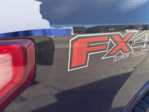 Used 2015 Ford F150 Platinum w/ Equipment Group 701A Luxury image 22