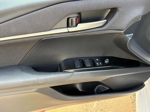 Used 2025 Toyota Camry LE image 20