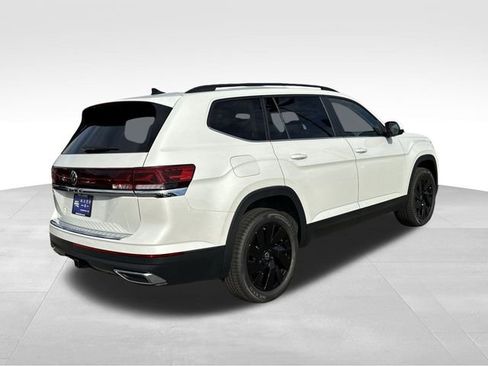 New 2026 Volkswagen Atlas SE FWD image 5