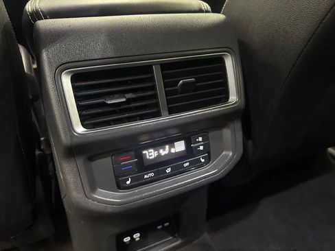 Used 2024 Volkswagen Atlas SEL Premium R-Line AWD/4WD image 21