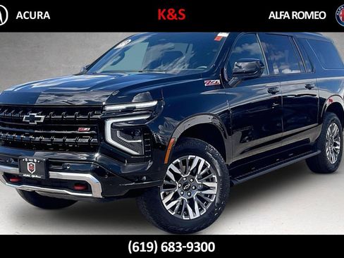 Used 2025 Chevrolet Suburban Z71 AWD/4WD image 1