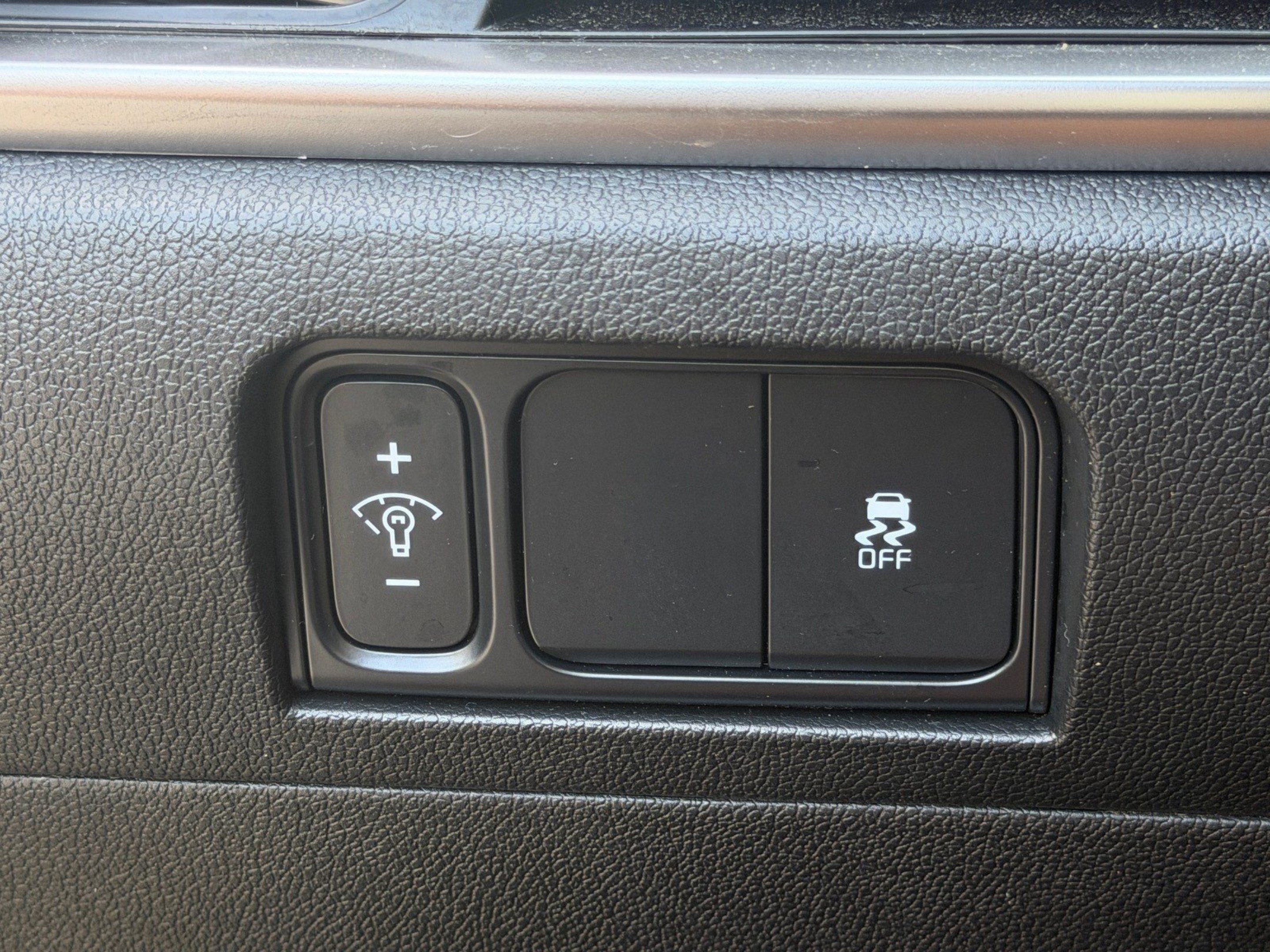 Certified 2026 Kia Sorento LX FWD image 28