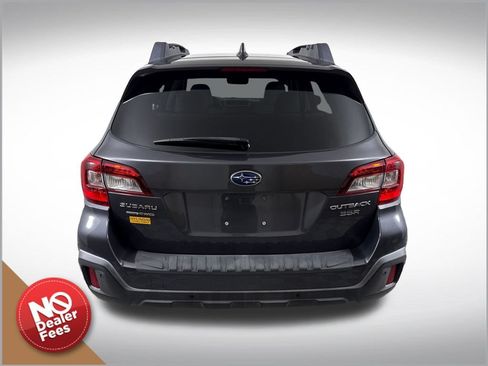 Used 2018 Subaru Outback 3.6R Limited AWD/4WD image 5