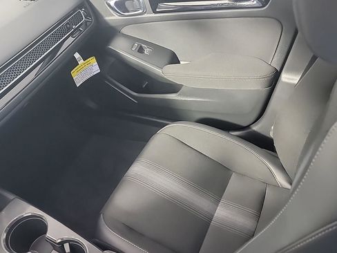 Certified 2025 Honda Civic Sport Touring image 22