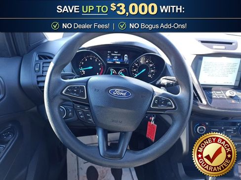 Used 2017 Ford Escape SE w/ Equipment Group 201A image 18