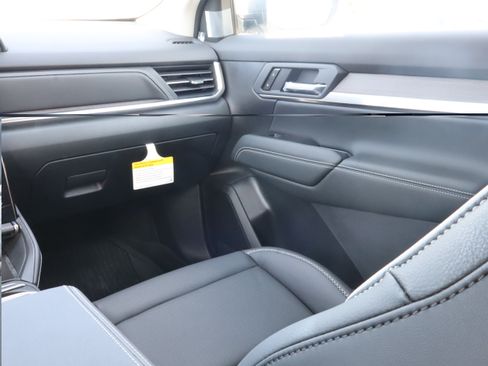 New 2027 GMC Terrain Denali w/ LPO, Floor Liner Package AWD/4WD image 11