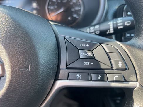 Used 2023 Nissan Kicks SV image 58