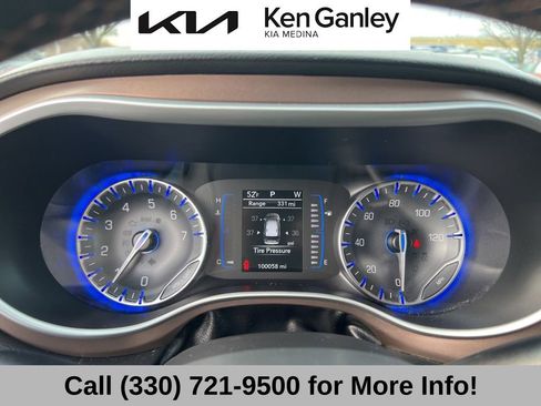 Used 2018 Chrysler Pacifica Touring-L w/ Premium Audio Group image 32