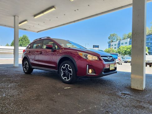 Used 2017 Subaru Crosstrek 2.0i Limited w/ Popular Package #1 AWD/4WD image 7