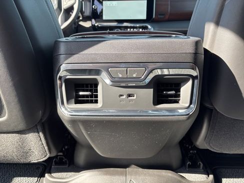 Used 2025 GMC Sierra 2500 Denali Ultimate w/ Max Trailering Package image 27