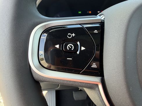 New 2026 Volvo XC90 B5 Plus image 28