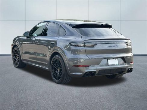 Used 2021 Porsche Cayenne GTS w/ Premium Package AWD/4WD image 8
