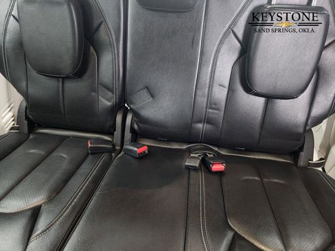 Used 2022 Chrysler Pacifica Touring-L image 31