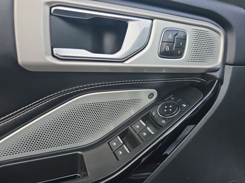 Used 2022 Ford Explorer ST w/ Equipment Group 401A image 20