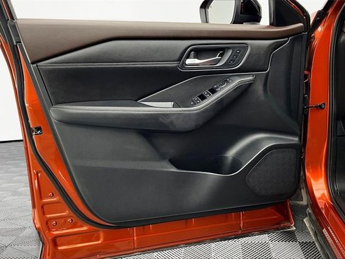 Used 2022 Nissan Rogue SL w/ SL Premium Package image 23