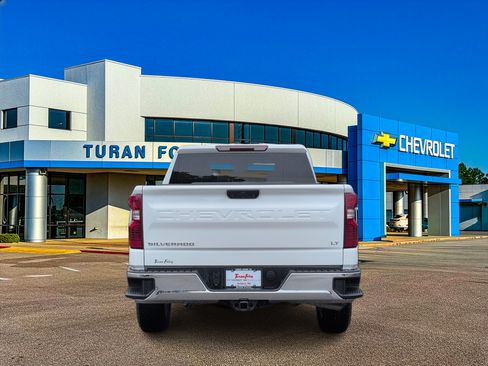 Used 2026 Chevrolet Silverado 1500 LT AWD/4WD image 4