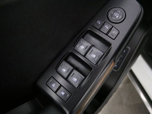 Used 2020 GMC Yukon Denali w/ Denali Ultimate Package image 13