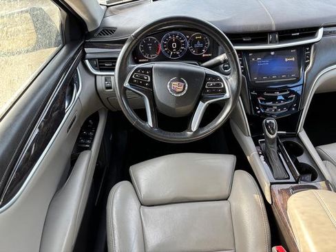 Used 2014 Cadillac XTS Premium image 18