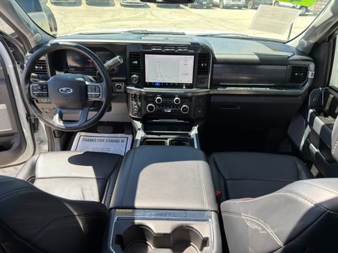 Used 2024 Ford F350 Lariat w/ Lariat Ultimate Package AWD/4WD image 18