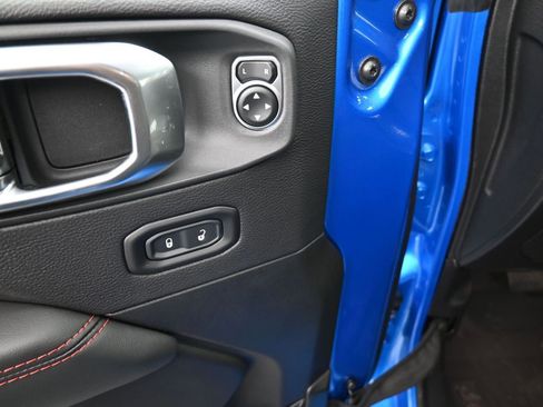 New 2026 Jeep Wrangler Unlimited Rubicon image 13