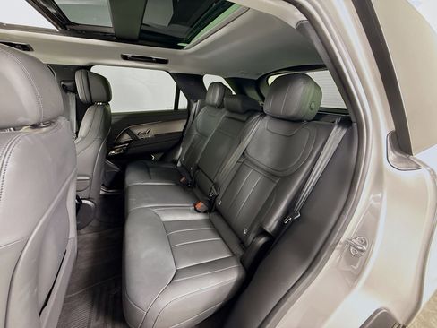 Used 2024 Land Rover Range Rover Sport SE image 23