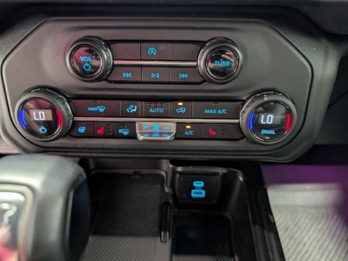 Certified 2025 Ford Bronco Outer Banks image 33