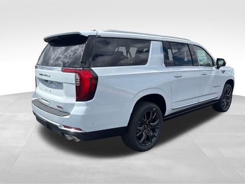 New 2026 GMC Yukon XL Denali w/ Sun & Power Step Package AWD/4WD image 5