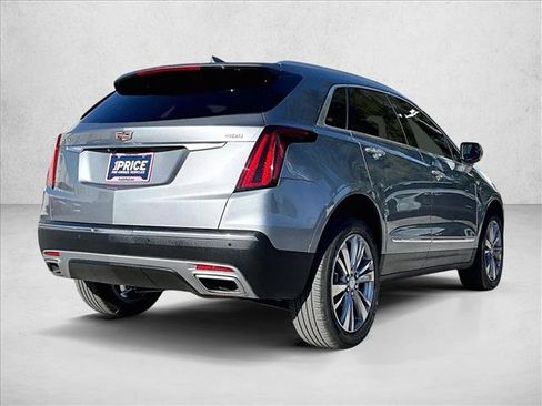 Used 2024 Cadillac XT5 Premium Luxury image 2