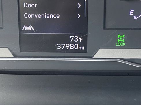 Used 2023 Hyundai Santa Cruz SE image 27