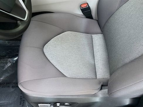 Used 2022 Toyota Camry LE image 18