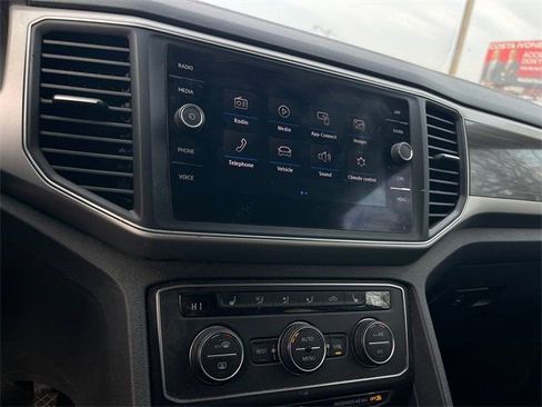 Used 2019 Volkswagen Atlas SE image 15