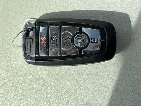 Used 2025 Lincoln Aviator Reserve AWD/4WD image 37