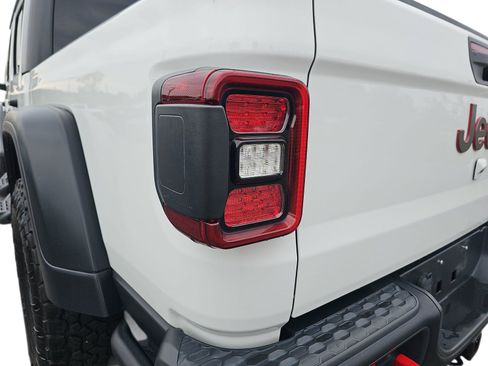Used 2021 Jeep Gladiator Rubicon w/ LED Lighting Group AWD/4WD image 32
