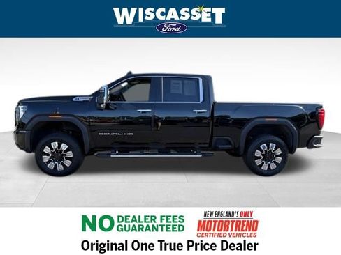 Used 2024 GMC Sierra 3500 Denali w/ Denali Reserve Package image 2