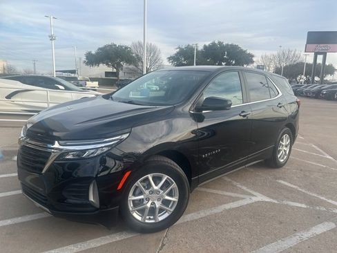 Used 2023 Chevrolet Equinox LT image 1
