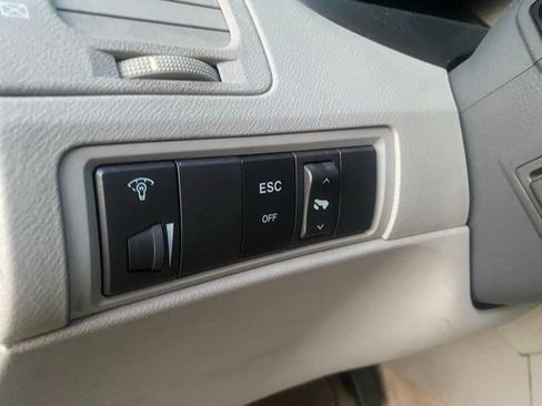 Used 2006 Hyundai Azera Limited FWD image 14